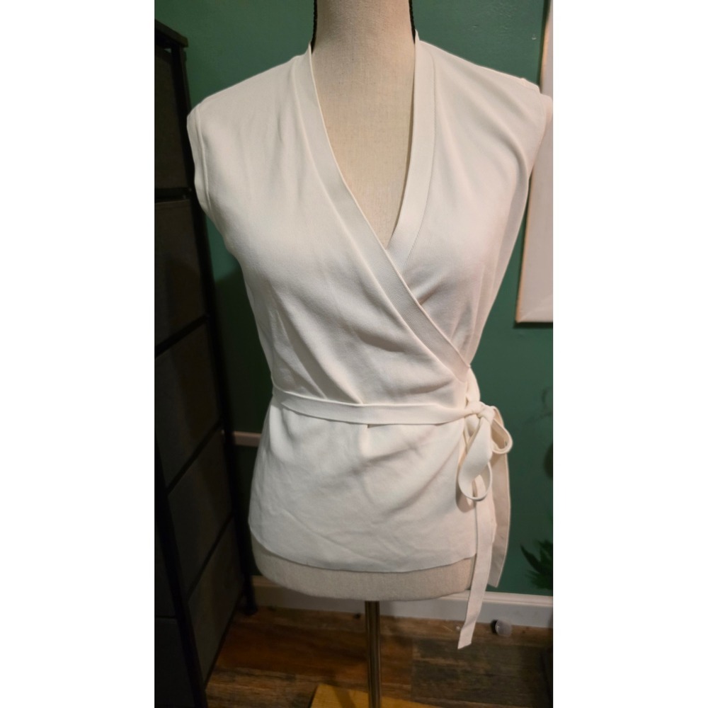 Ted Baker London Linor Ivory White Ribbed Knit Wrap Top Sleeveless V-Neck Size 2